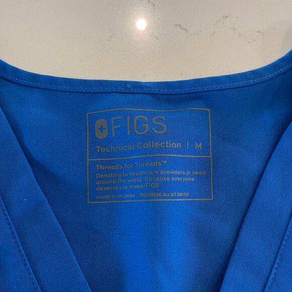Figs Casma Three-Pocket Scrub Top in Royal‎ Blue Size Medium - Picture 3 of 5
